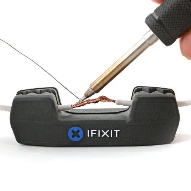 Pájecí Splint (IFixit)
