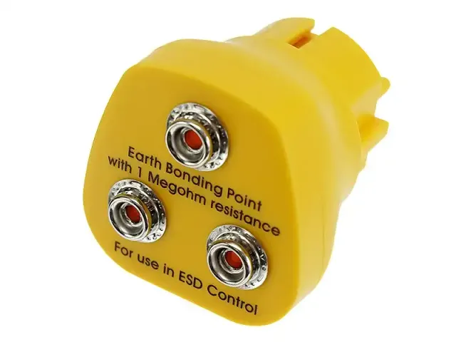 Earth Bonding Plug (3 x 10mm) Stud (ESD-Safe) (UK verze)